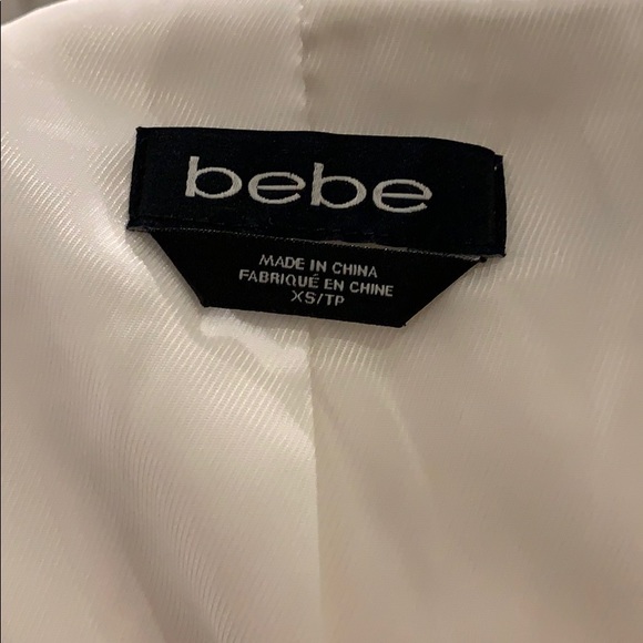 Women’s Bebe trench Coat - Picture 2 of 5